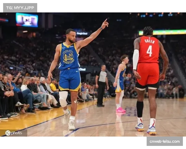 勇士开局2胜1负 库里：赛季初调整阵容是正常现象